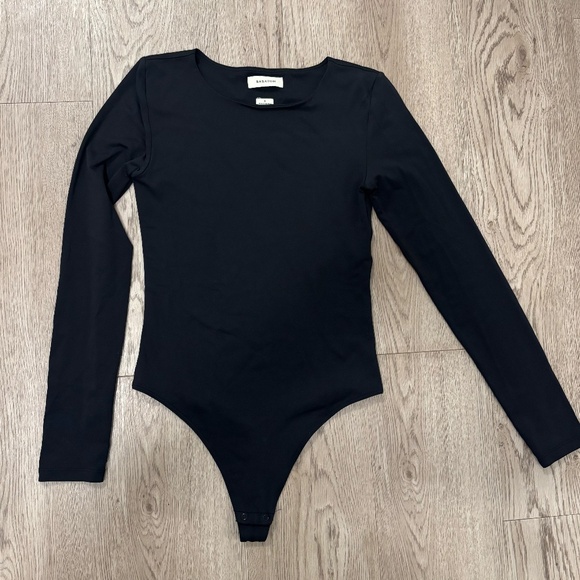 Aritzia Babaton Contour Crew Longsleeve Bodysuit - Picture 6 of 6